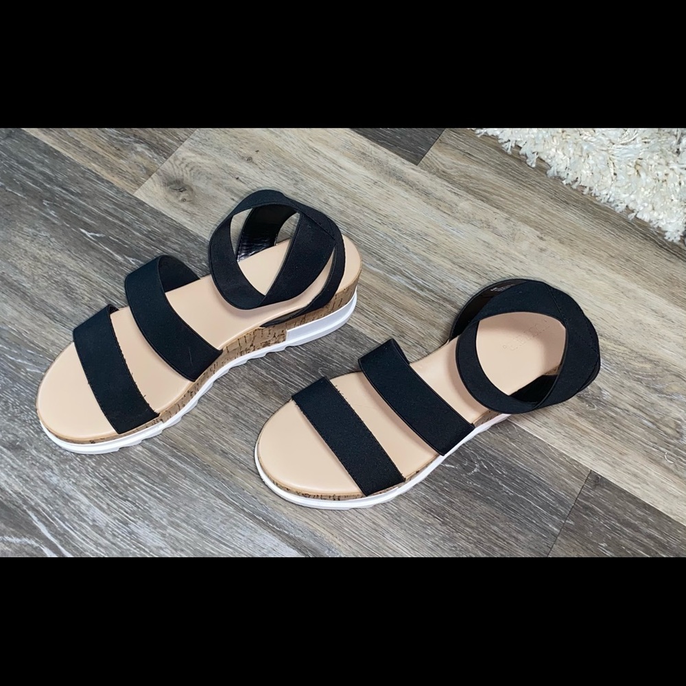 NWOT -Black Strappy Platform Sandals with Ankle Strap